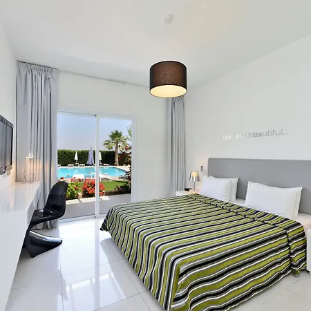 Mon Repos Отель