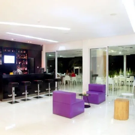 몬 레포스 아이아 나파