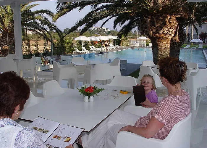 호텔 몬 레포스 아이아 나파