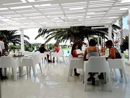 호텔 몬 레포스 아이아 나파