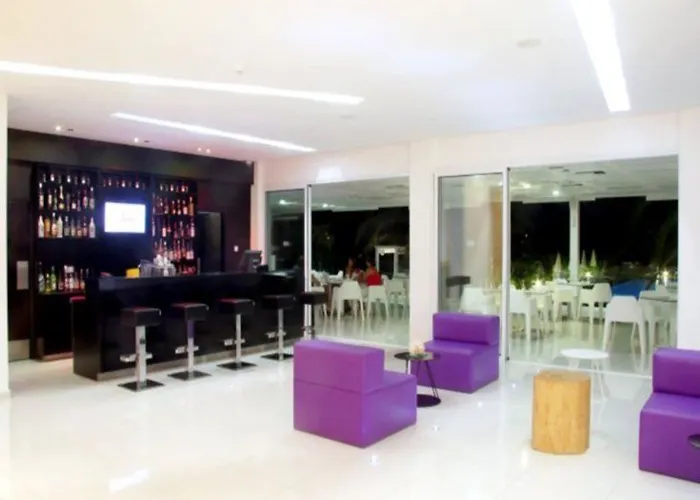 몬 레포스 아이아 나파