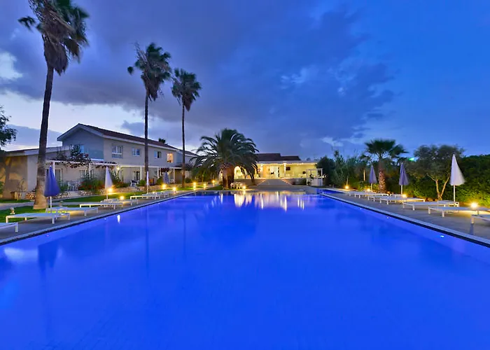 몬 레포스 호텔 아이아 나파